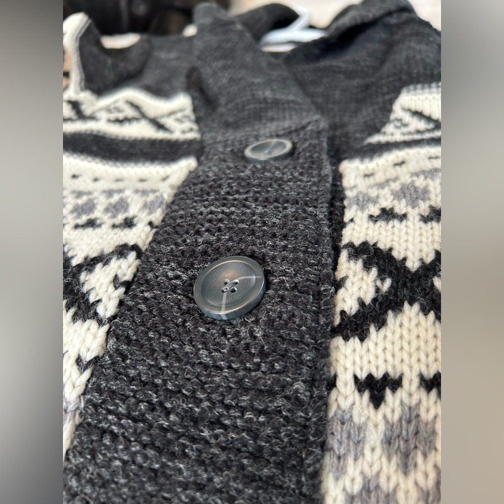 Sansara button up Sweater - Picture 9 of 10